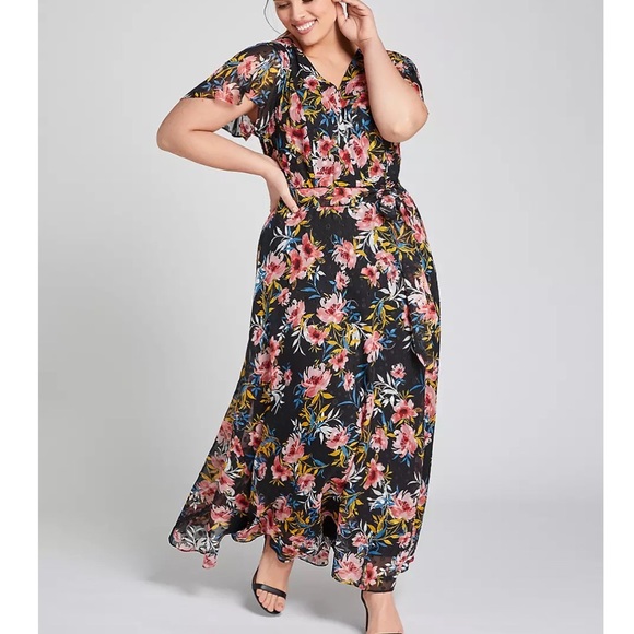 Lane Bryant Dresses & Skirts - Lane Bryant Textured Floral Maxi Dress